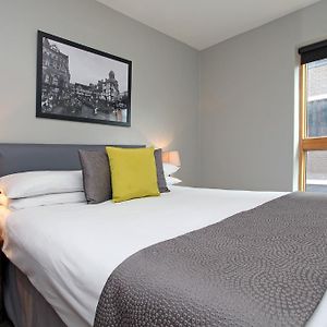 One-Bedroom Apartment Sofa Bed
